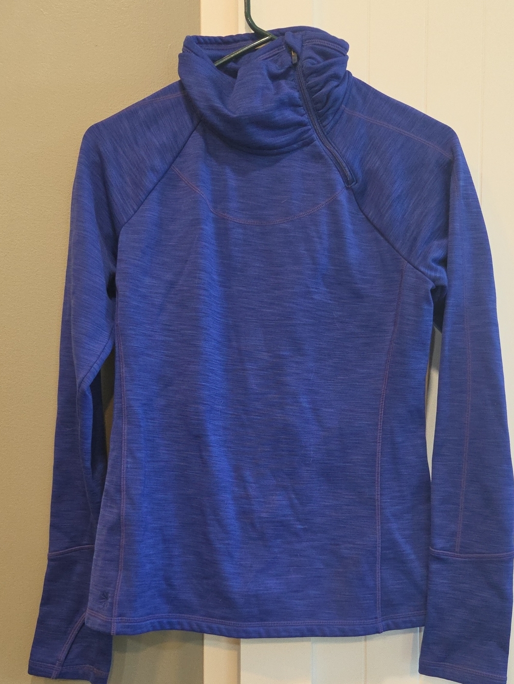 Athleta Women’s Blue Long-Sleeve Funnel Neck Pullover